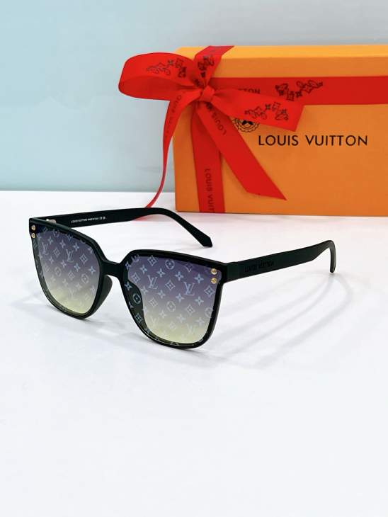 Picture of Louis Vuitton Sunglasses _SKUfw75326152fw